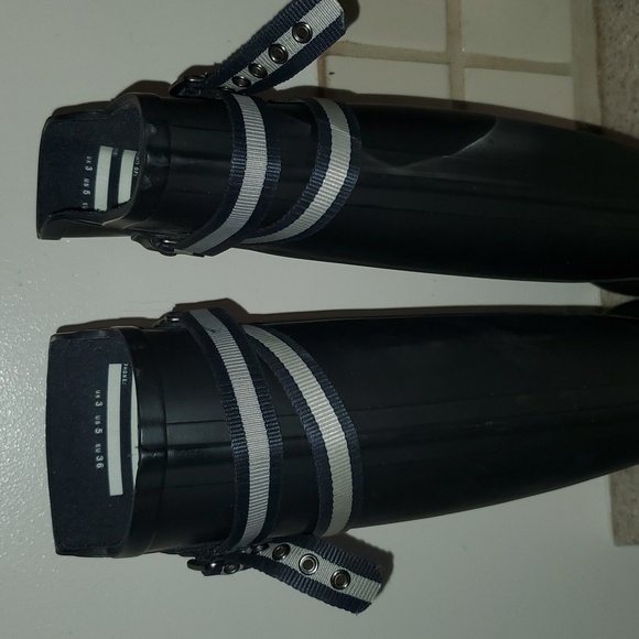 Women's Original Tall Rain Boots - Picture 5 of 10